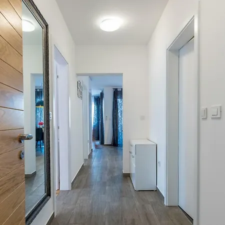 Lägenhet Anja 1st Floor