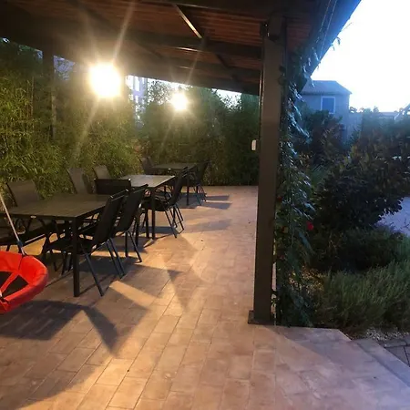 Apartamento Anja 1st Floor Peroj