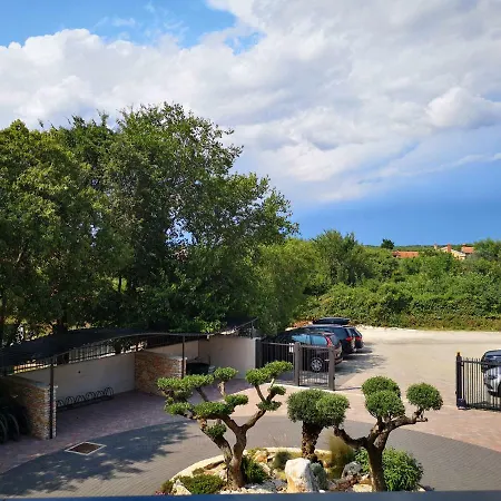 Anja 1st Floor * 페로이