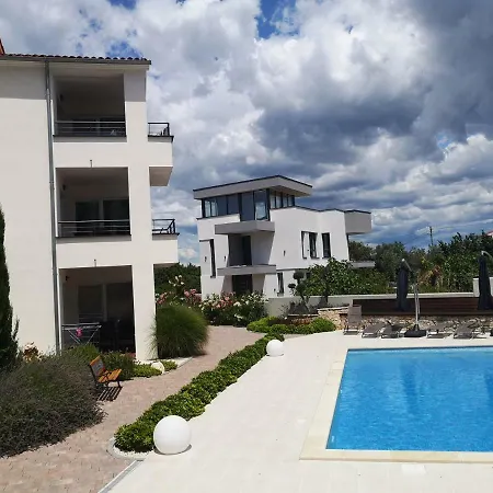 Anja 1st Floor * Peroj