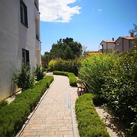 Anja 1st Floor * Peroj