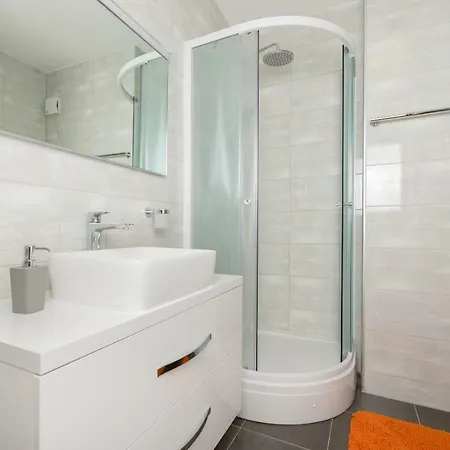 Appartement Anja 1st Floor Peroj