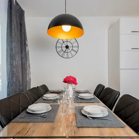 Anja 1st Floor * Peroj