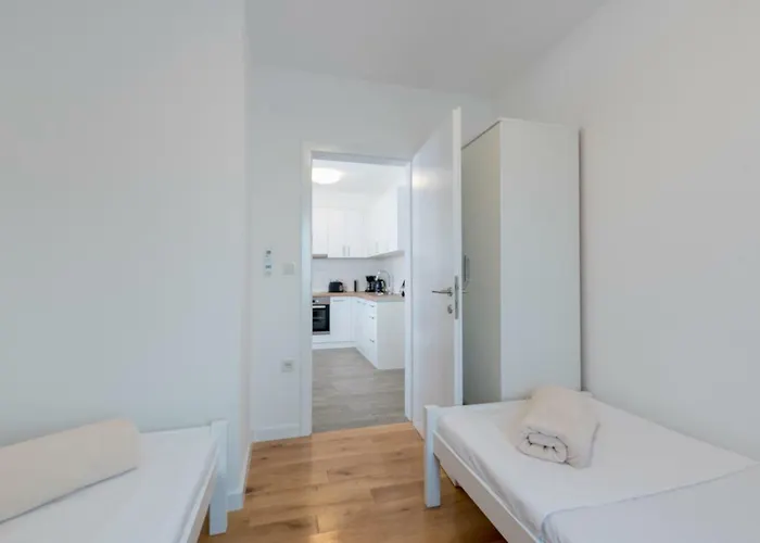 아파트 Anja 1st Floor 페로이