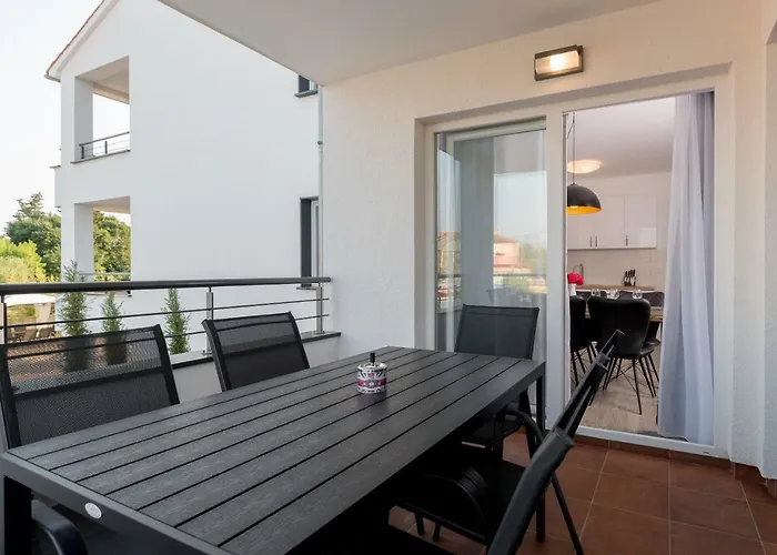 아파트 Anja 1st Floor *