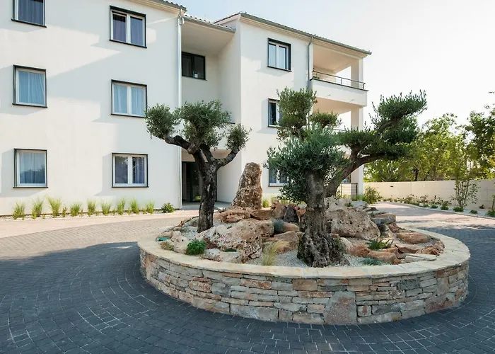 Anja 1st Floor 페로이