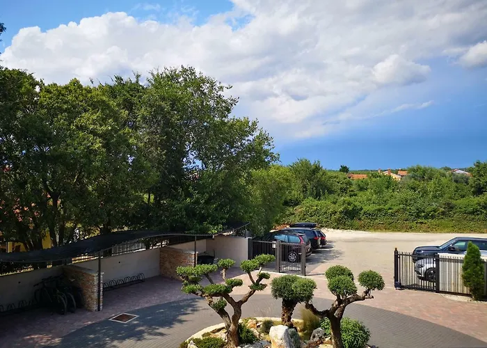 Anja 1st Floor * 페로이