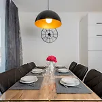 Anja 1st Floor * 페로이