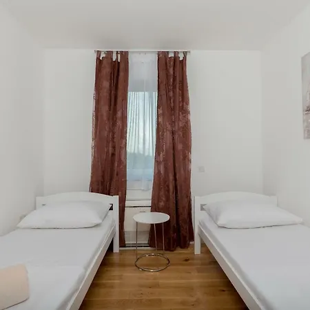 Anja 1st Floor * Peroj