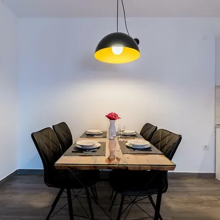 Anja 1st Floor Apartment