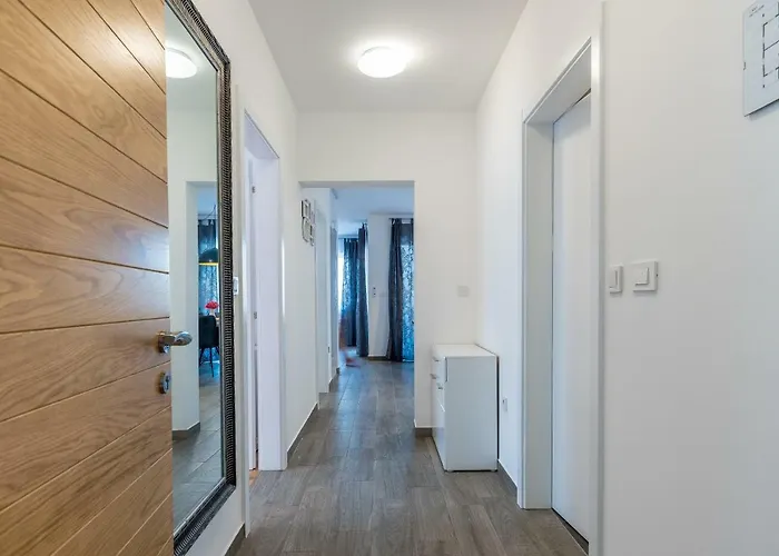Апартаменты Anja 1st Floor