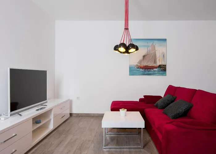 Anja 1st Floor * Перой